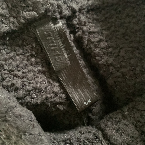 Skims Cozy Knit Shorts Onyx - Picture 2 of 2